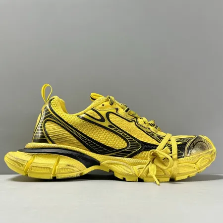 バレンシアガ スニーカー