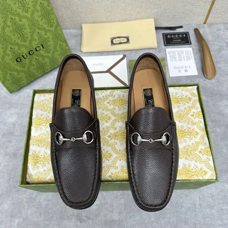 グッチ ビジネスシューズ