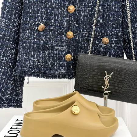 ロエベ スリッパ