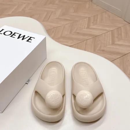 ロエベ スリッパ