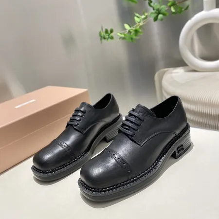 ミュウミュウ ビジネスシューズ