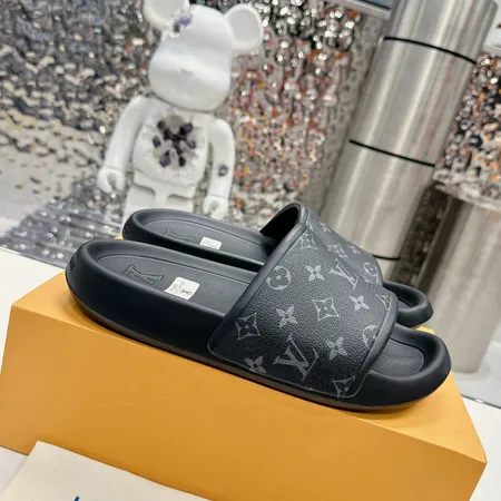 ルイヴィトン スリッパ