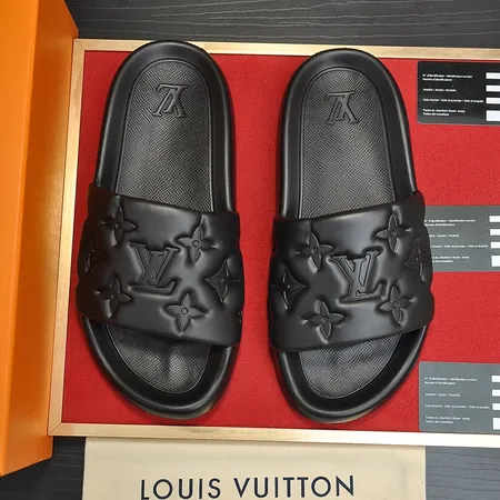 ルイヴィトン スリッパ