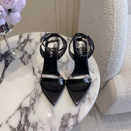 プラダ サンダル