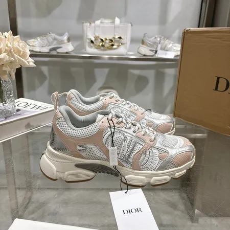 ディオール スニーカー