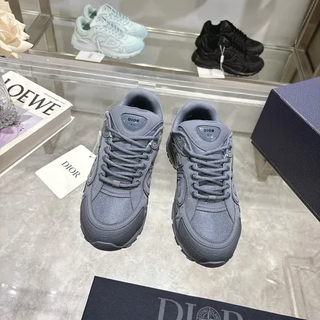 ディオール スニーカー