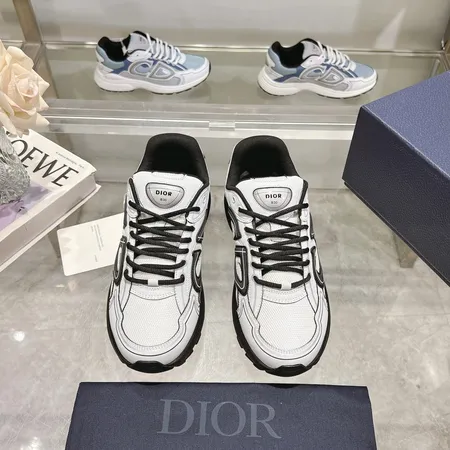 ディオール スニーカー