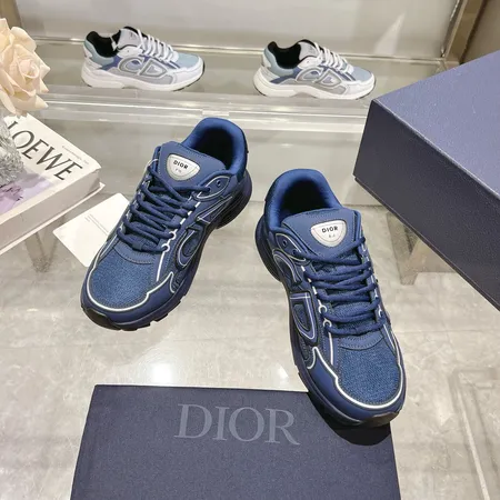 ディオール スニーカー