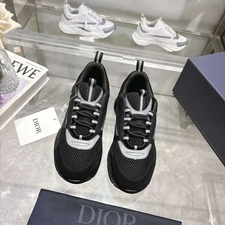 ディオール スニーカー