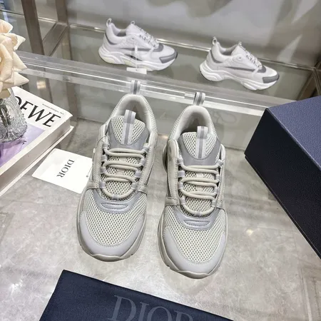 ディオール スニーカー