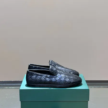 ボッテガ ヴェネタ カジュアルシューズ