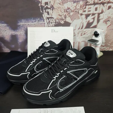 ディオール スニーカー