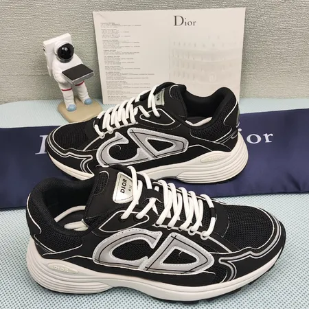 ディオール スニーカー