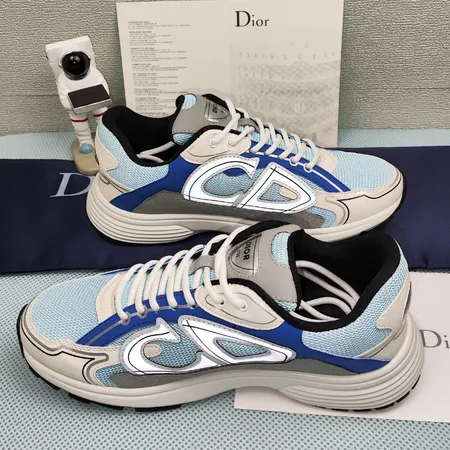 ディオール スニーカー