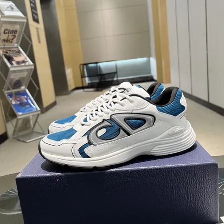 ディオール スニーカー