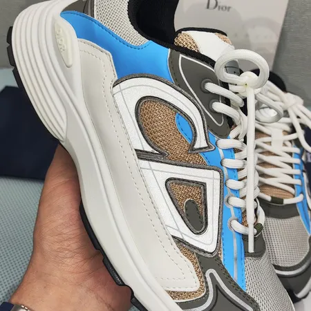 ディオール スニーカー