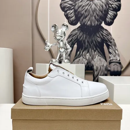 クリスチャン・ルブタン カジュアルシューズ