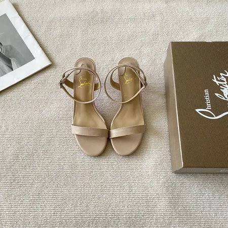 クリスチャン・ルブタン サンダル