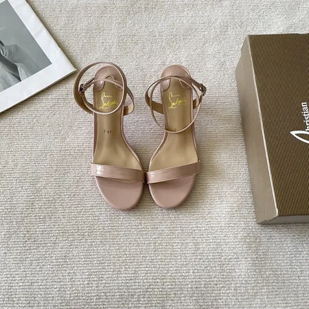 クリスチャン・ルブタン サンダル