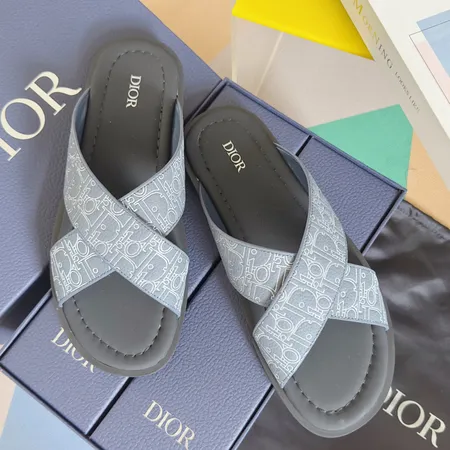 ディオール スリッパ