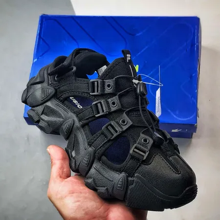 フィラ スニーカー