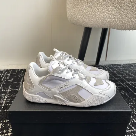 ヴェルサーチ カジュアルシューズ