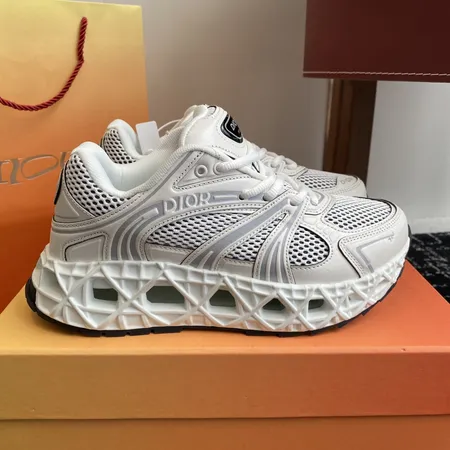 ディオール カジュアルシューズ