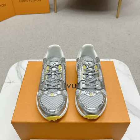 ルイヴィトン スニーカー