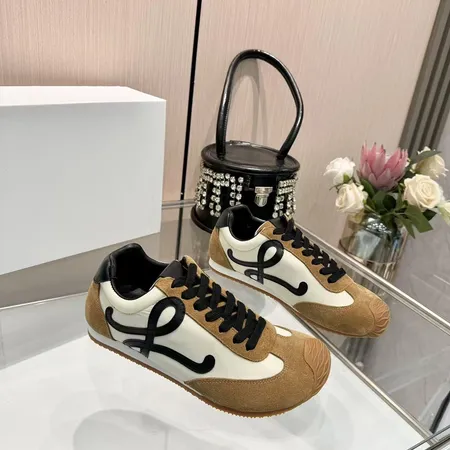 ロエベ カジュアルシューズ