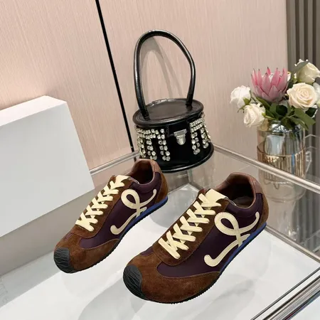 ロエベ カジュアルシューズ