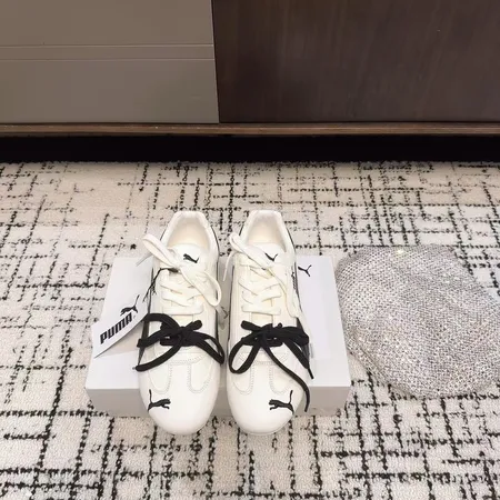 プーマ カジュアルシューズ