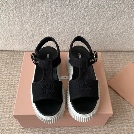 ミュウミュウ サンダル