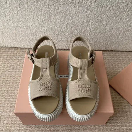 ミュウミュウ サンダル