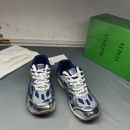 ボッテガ ヴェネタ スニーカー