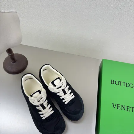 ボッテガ ヴェネタ スニーカー