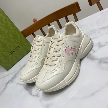 グッチ スニーカー