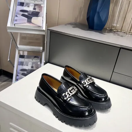 グッチ ビジネスシューズ