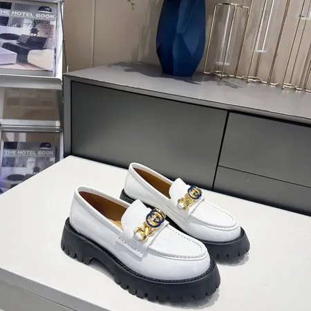 グッチ ビジネスシューズ