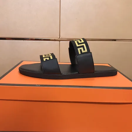 ヴェルサーチ スリッパ