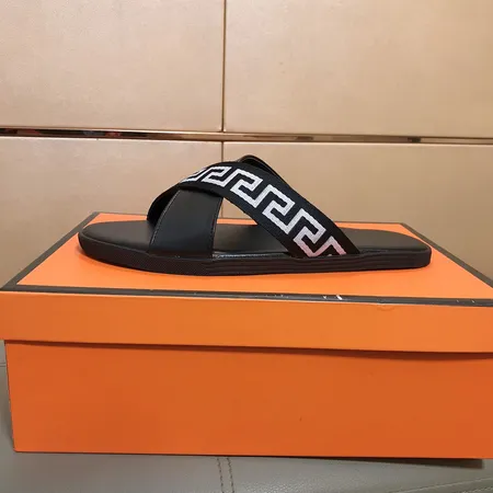 ヴェルサーチ スリッパ