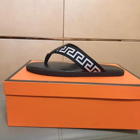 ヴェルサーチ スリッパ