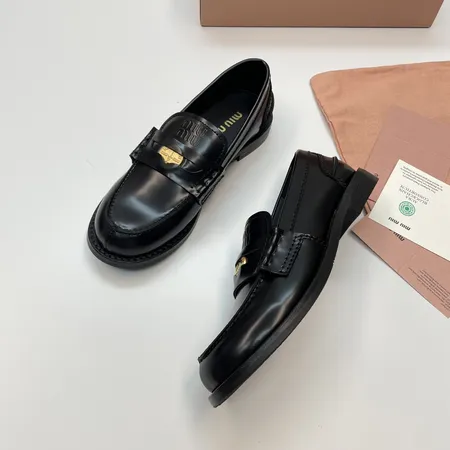 ミュウミュウ ビジネスシューズ