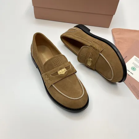 ミュウミュウ ビジネスシューズ