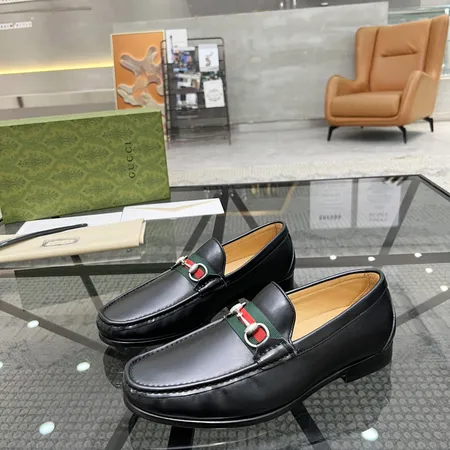 グッチ ビジネスシューズ