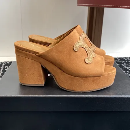 セリーヌ サンダル