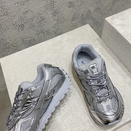 ボッテガ ヴェネタ スニーカー