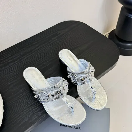 バレンシアガ サンダル