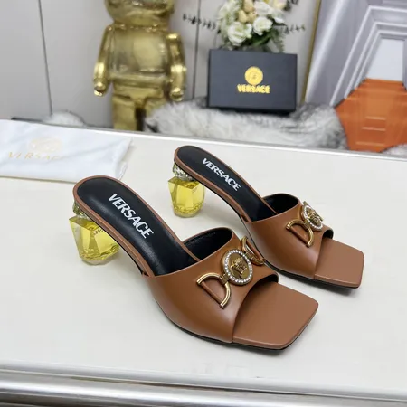 ヴェルサーチ スリッパ