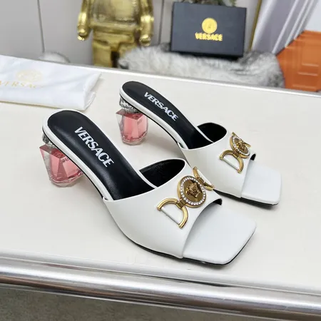 ヴェルサーチ スリッパ