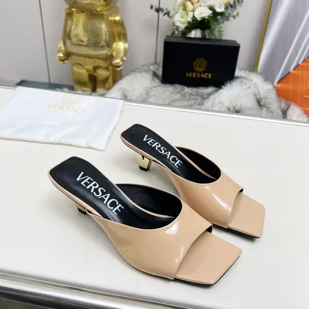 ヴェルサーチ スリッパ